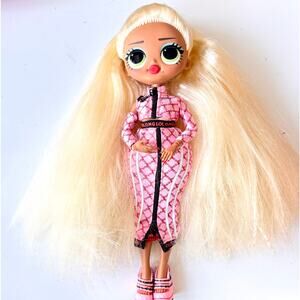 LOL Surprise OMG Swag Fashion Doll